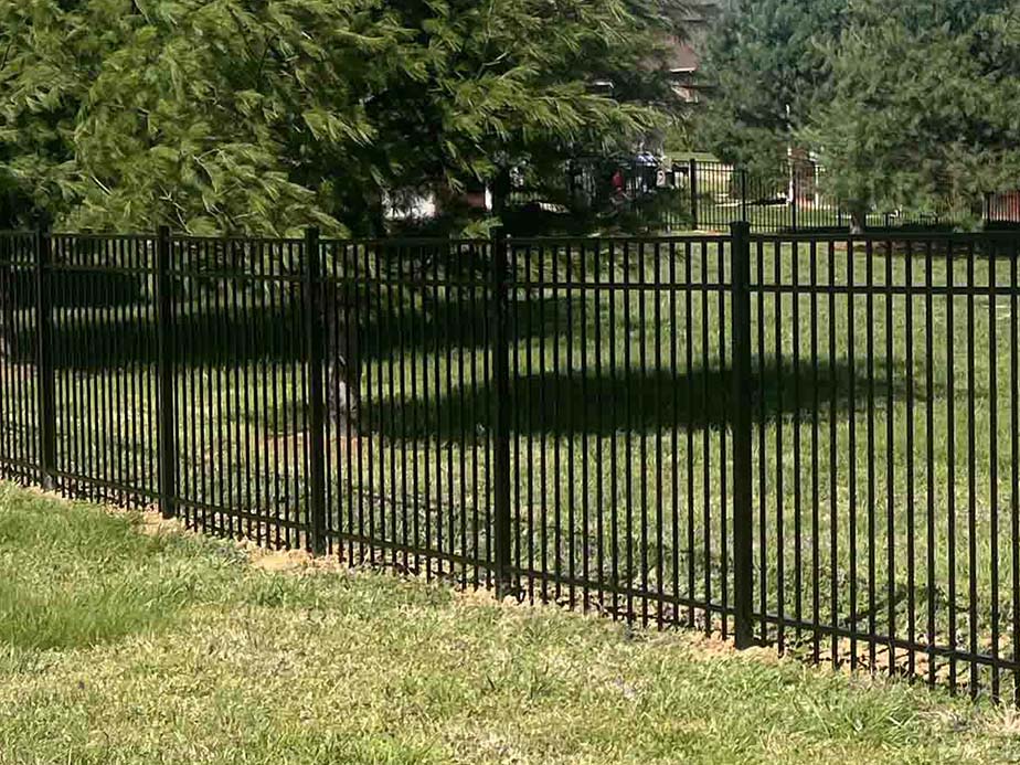 Commercial Aluminum Fence Company In Middle Tennessee & Southern Kentucky
