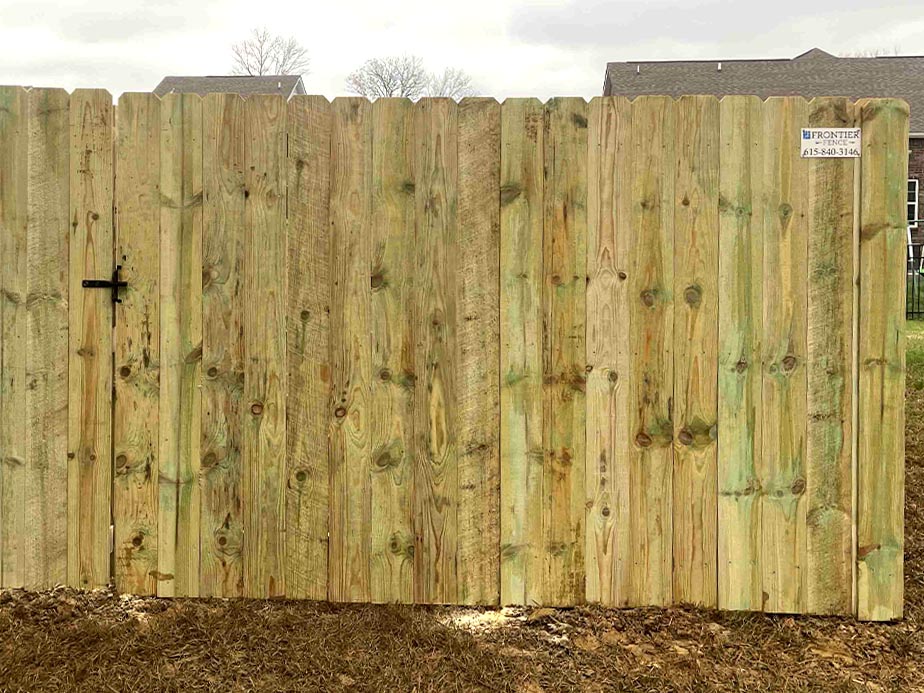 Commercial Wood Fence Company In Middle Tennessee & Southern Kentucky