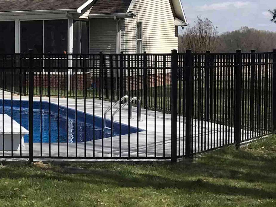 Middle Tennessee & Southern Kentucky residential aluminum fence installation contractor