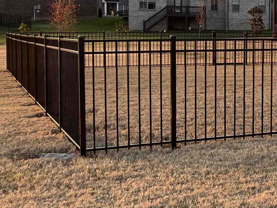 Middle Tennessee & Southern Kentucky commercial aluminum fence contractor