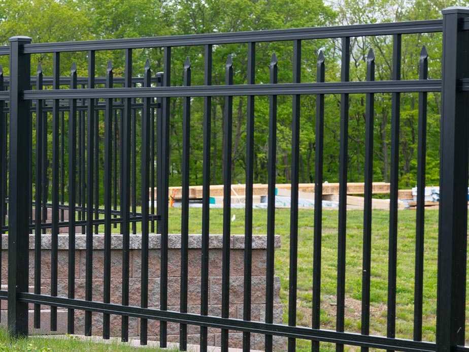 Middle Tennessee & Southern Kentucky residential ornamental steel fence installation contractor